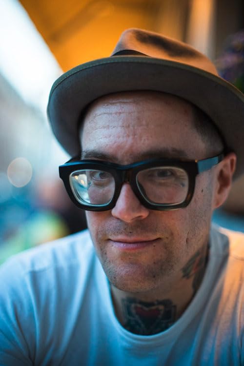 Painted People: Humanity in 21 Tattoos. A Fascinating Exploration of History and Art Through Tattoos